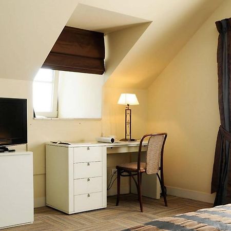 Hotel Salons De Vrede Ichtegem Exteriör bild