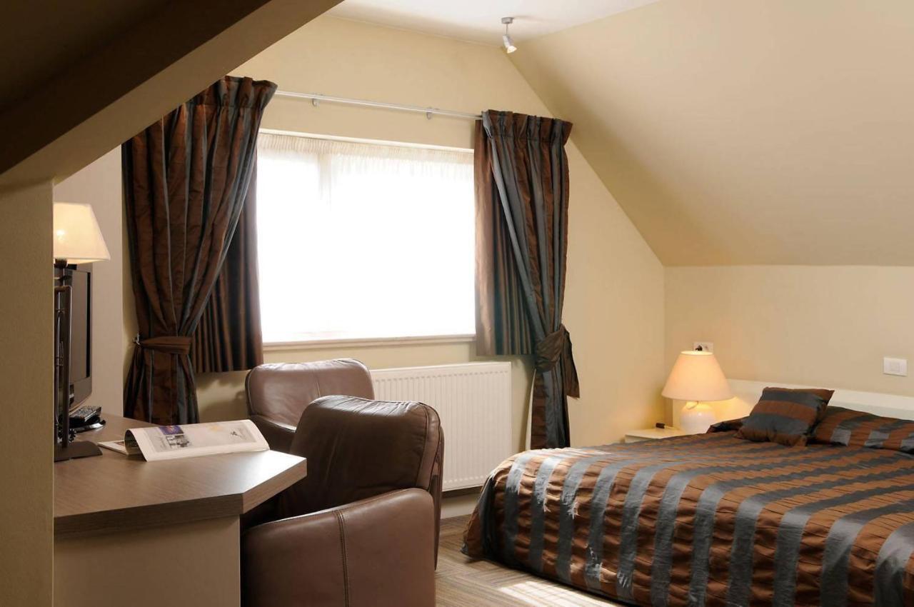 Hotel Salons De Vrede Ichtegem Rum bild